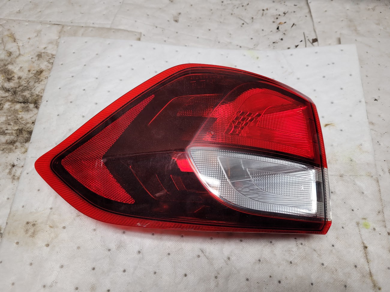 Taillight Assembly for Ford vehicles