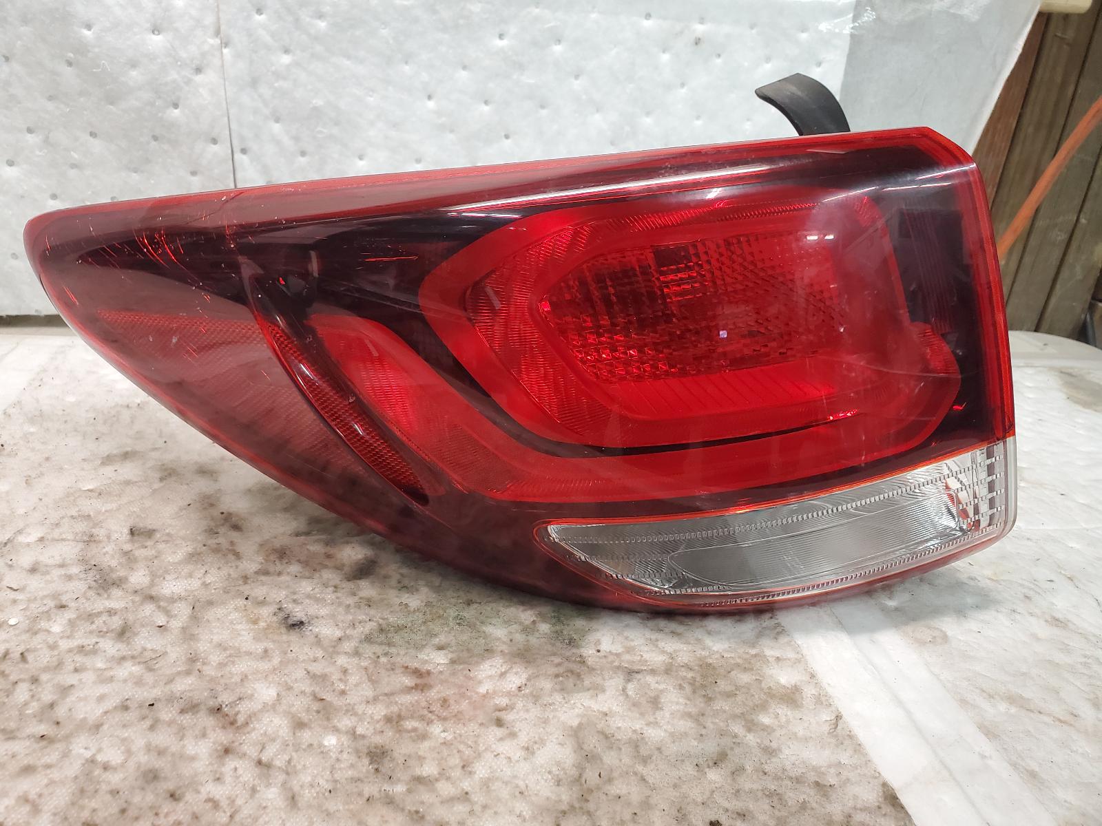 Taillight Assembly for Hyundai vehicles