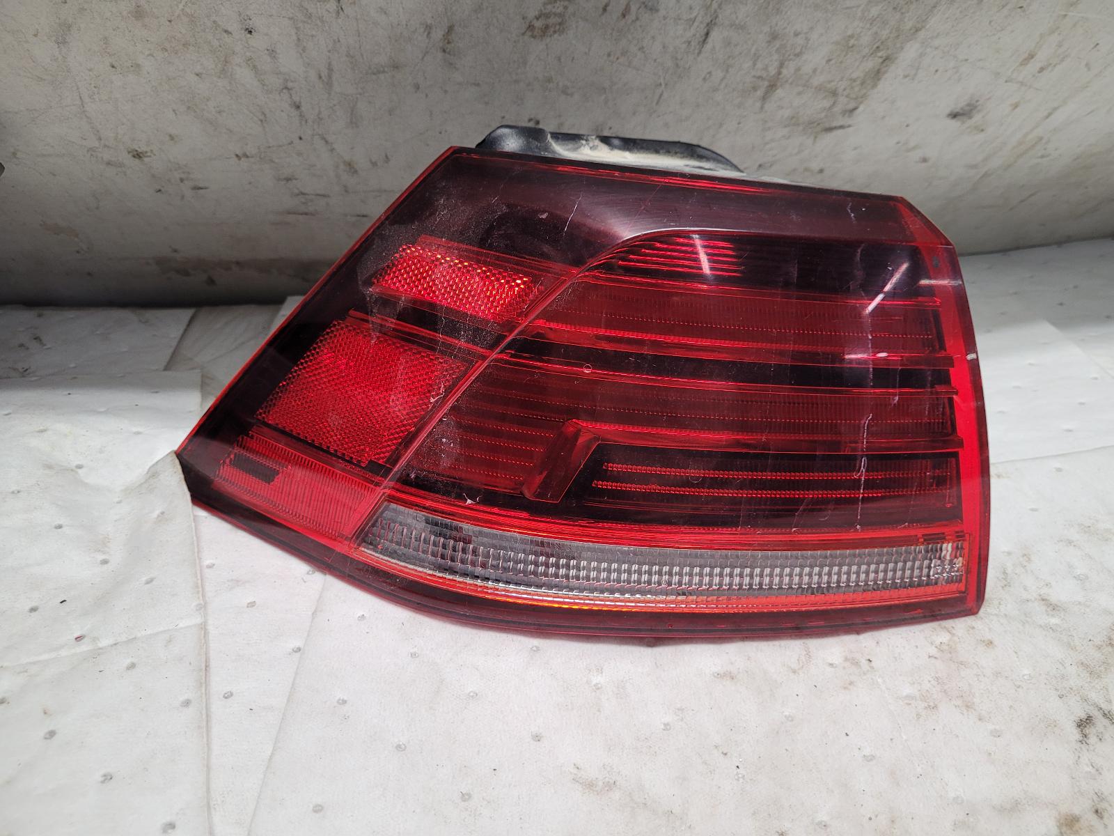 Taillight Assembly for Volkswagen vehicles