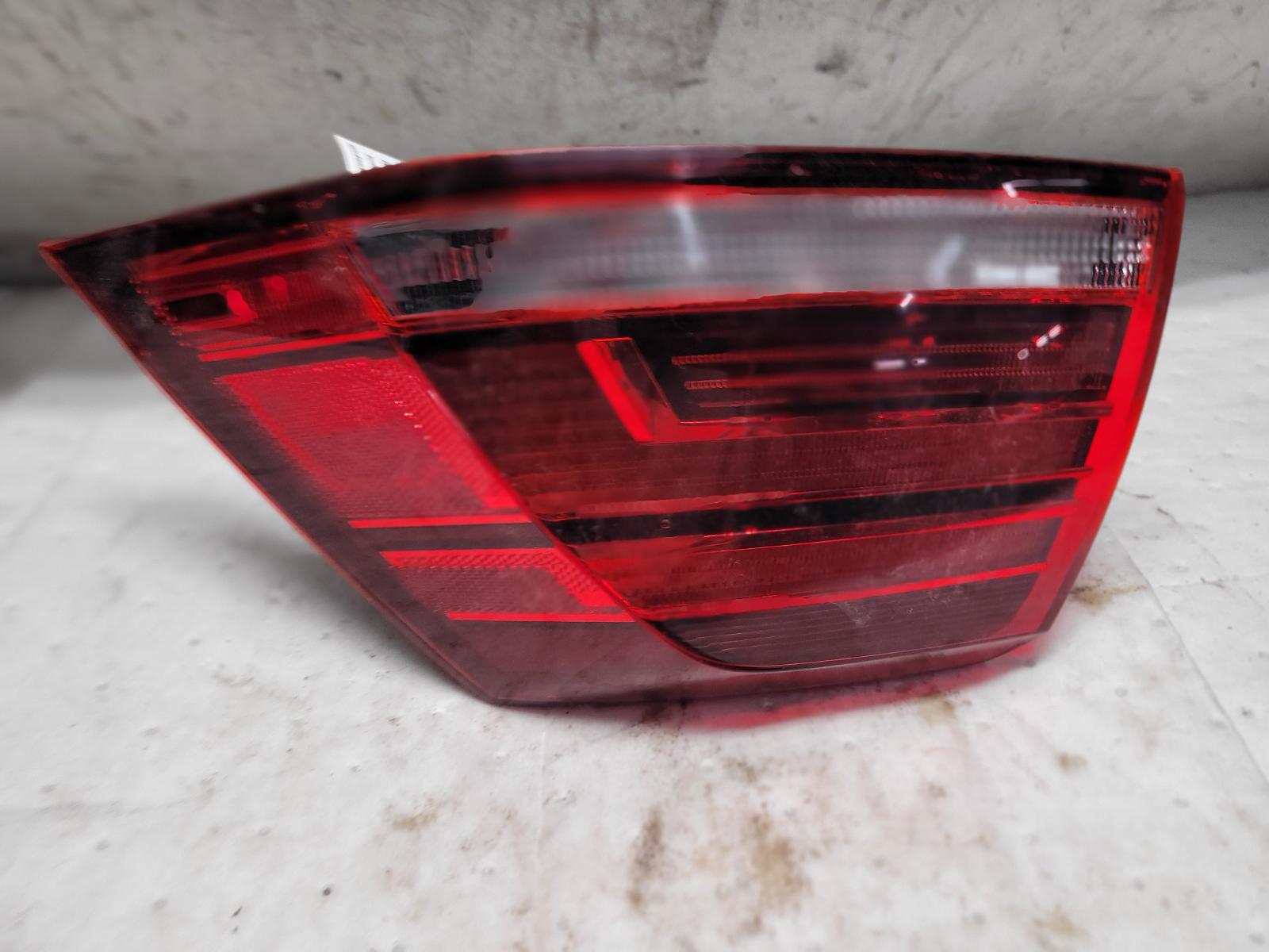 Taillight Assembly for Volkswagen vehicles