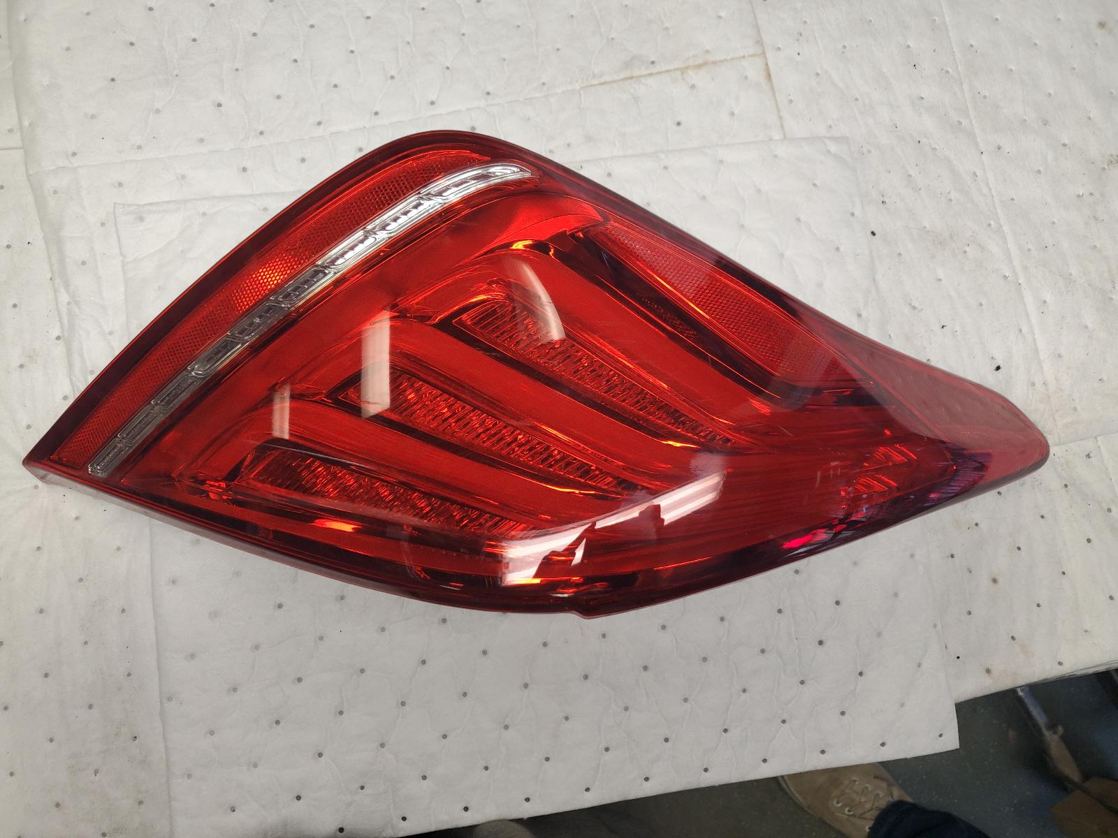 Taillight Assembly for Genesis vehicles