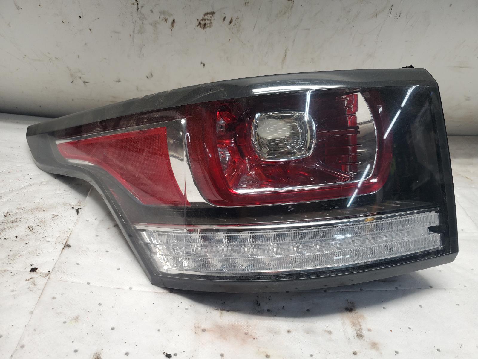 Taillight Assembly for Rover vehicles