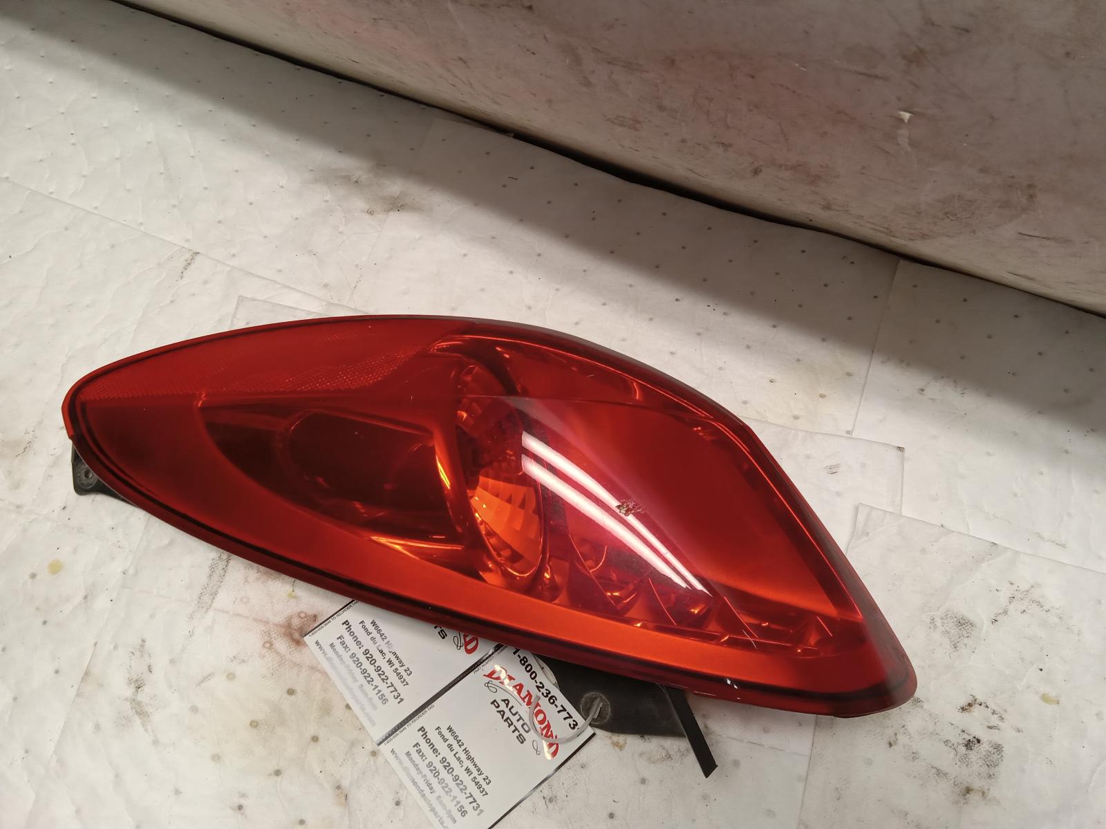 Taillight Assembly for Pontiac vehicles