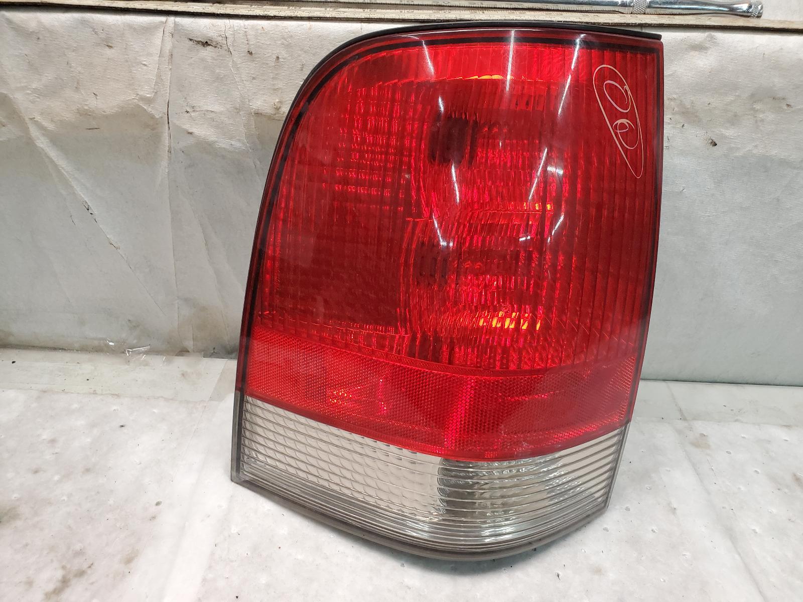 Taillight Assembly for Lincoln vehicles