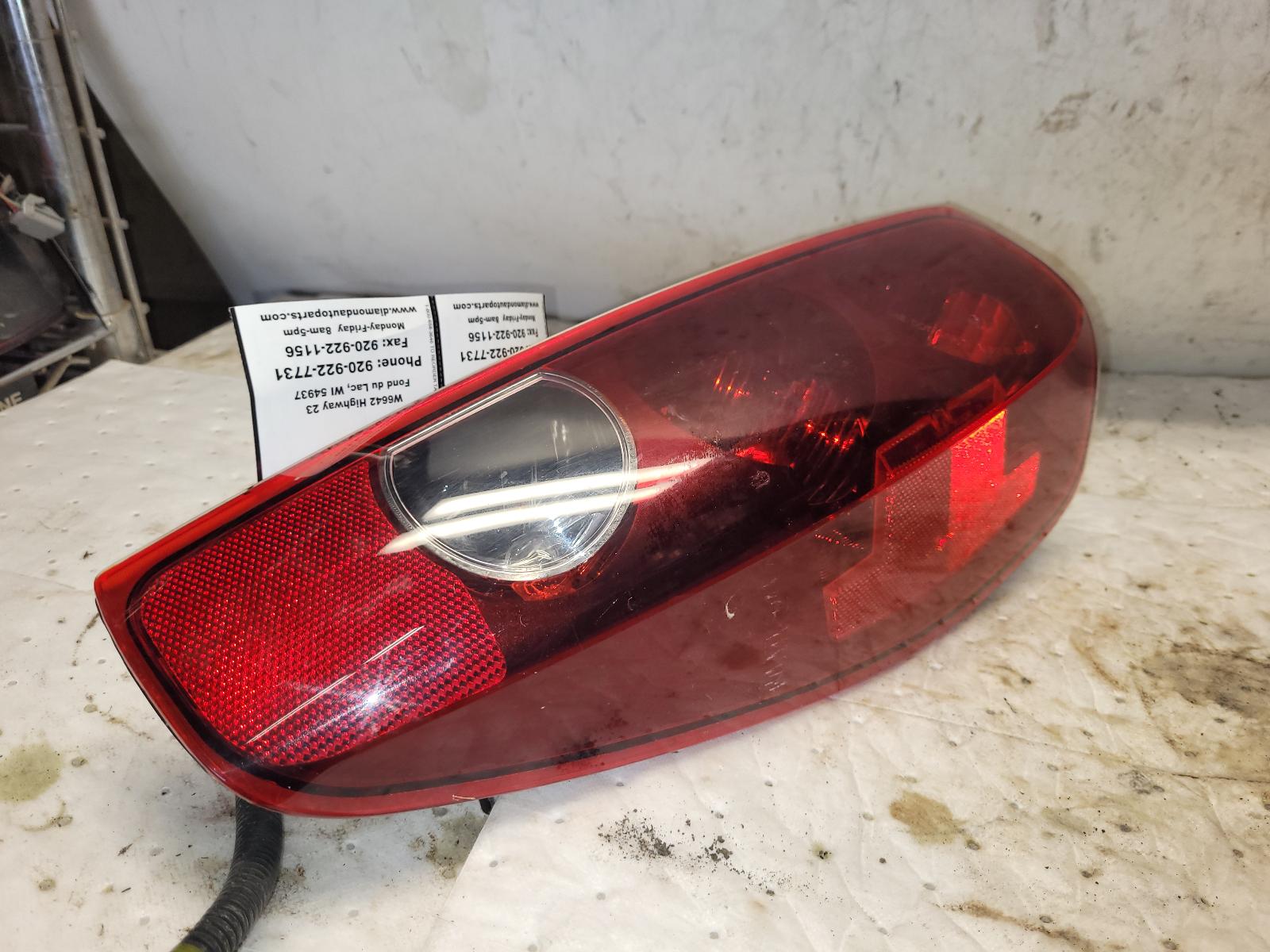 Taillight Assembly for Isuzu, GMC and Chevrolet vehicles