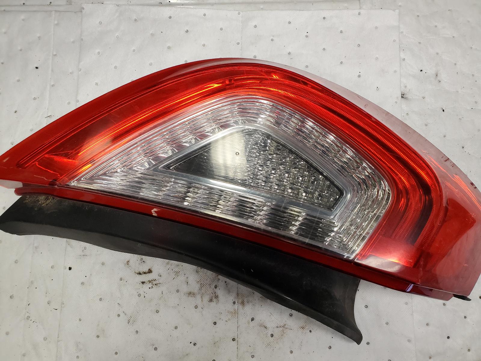 Taillight Assembly for Lincoln vehicles
