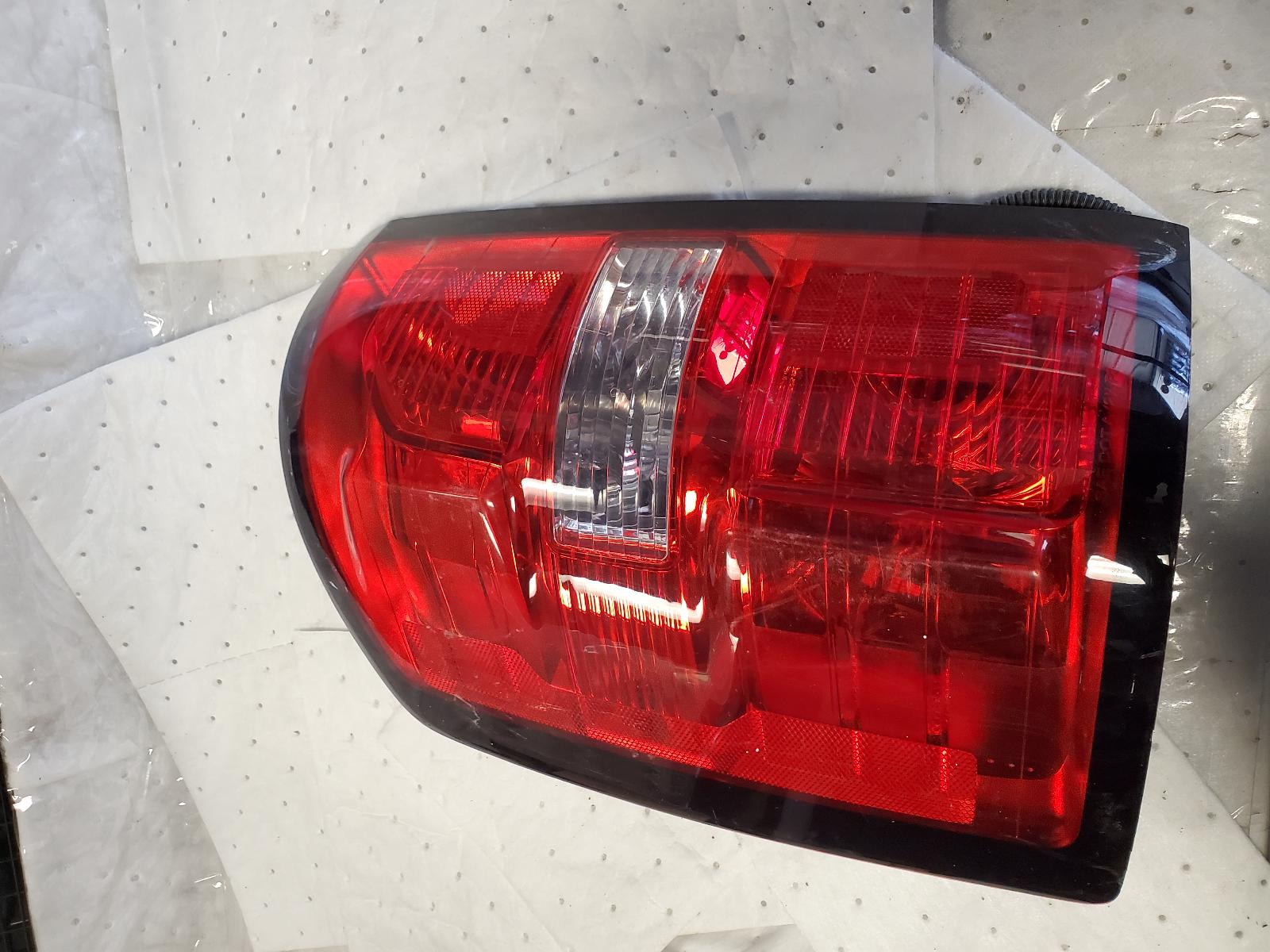 Taillight Assembly for GMC vehicles