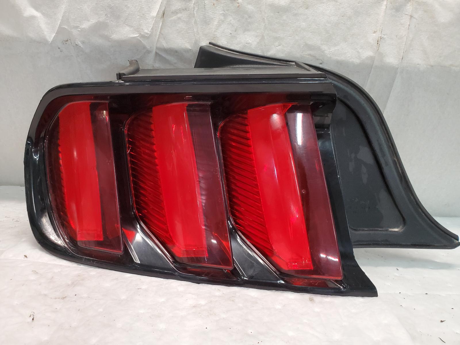 Taillight Assembly for Ford vehicles