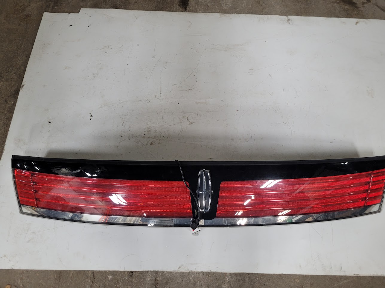 Taillight Assembly for Lincoln vehicles