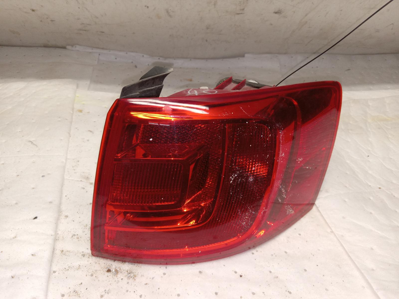 Taillight Assembly for Volkswagen vehicles