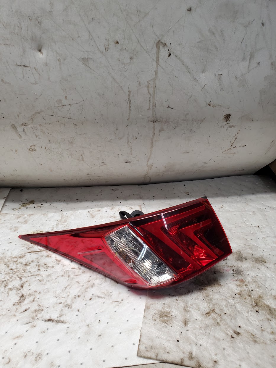 Taillight Assembly for Lexus vehicles