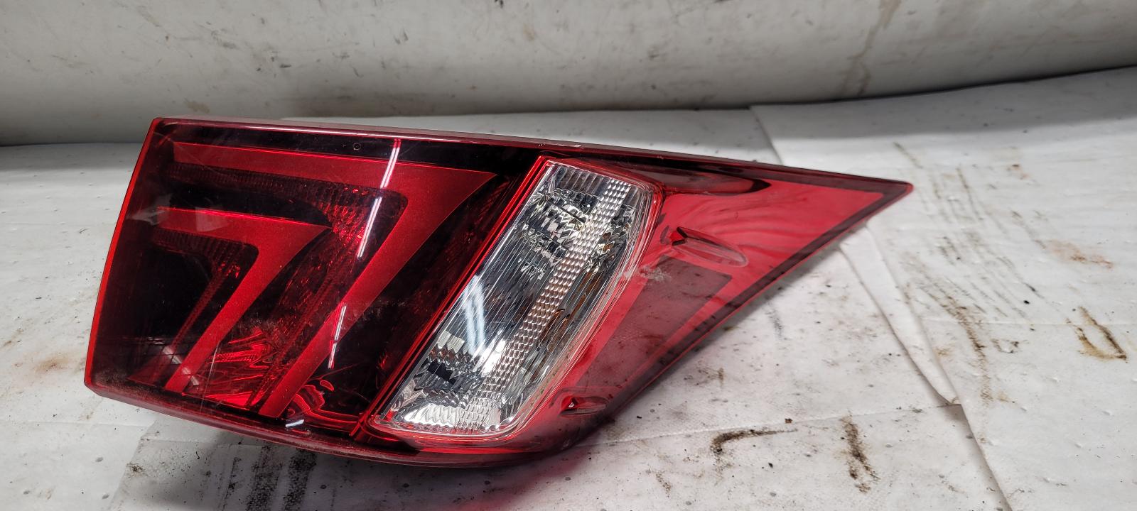 Taillight Assembly for Lexus vehicles