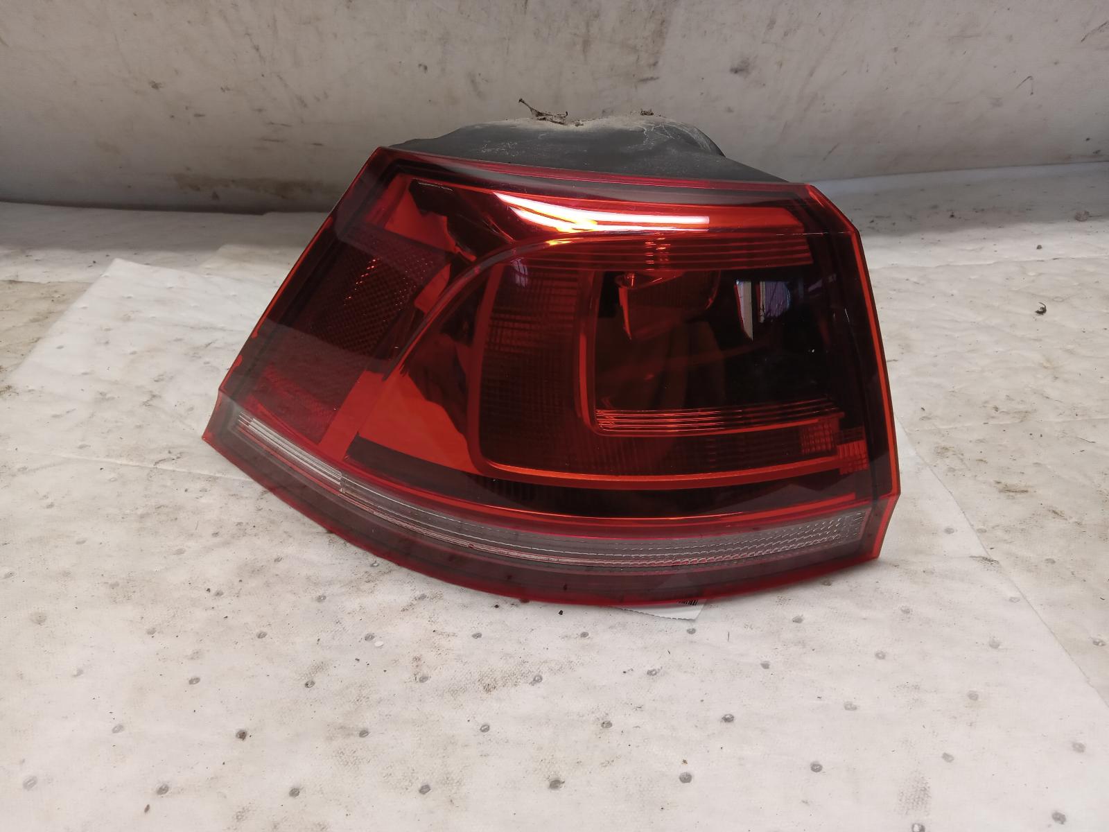 Taillight Assembly for Volkswagen vehicles