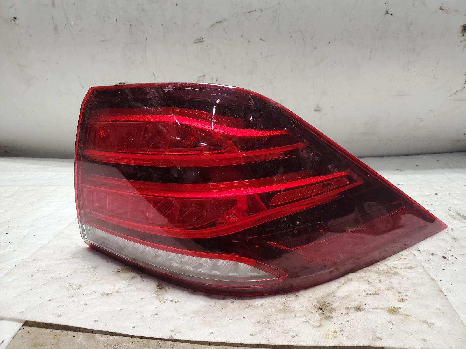 Taillight Assembly for Mercedes-Benz vehicles