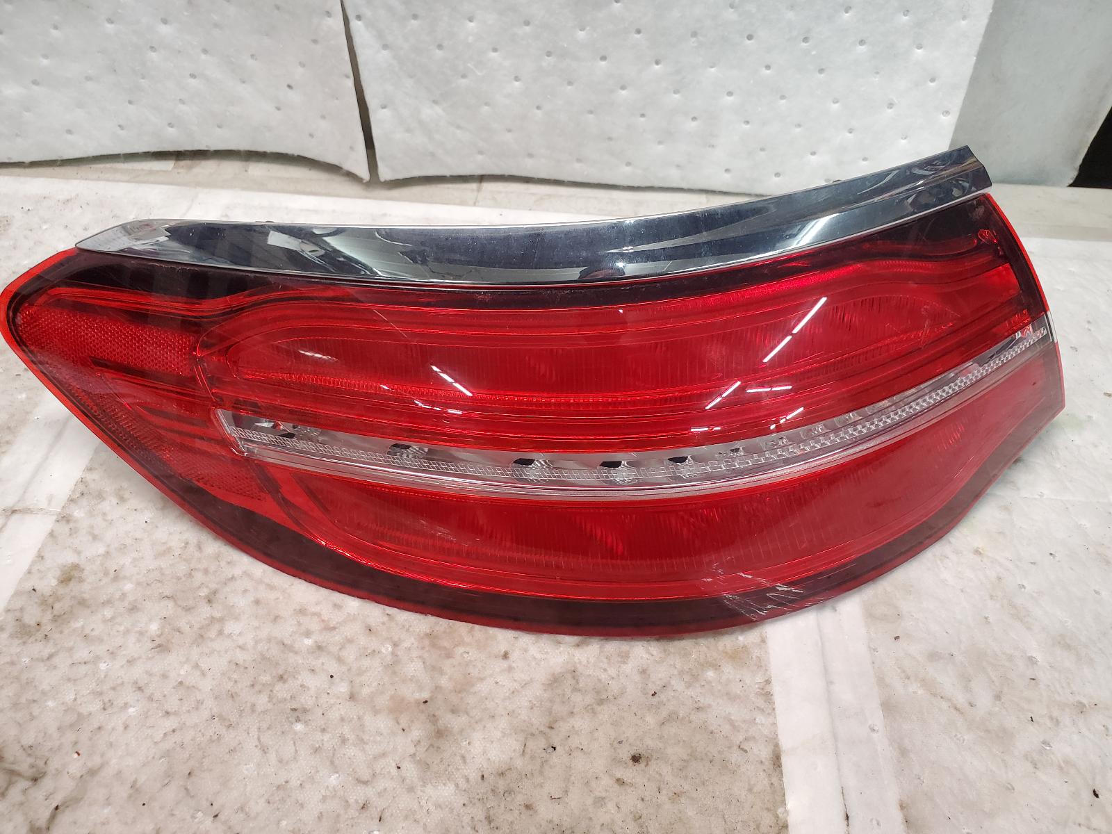 Taillight Assembly for Mercedes-Benz vehicles