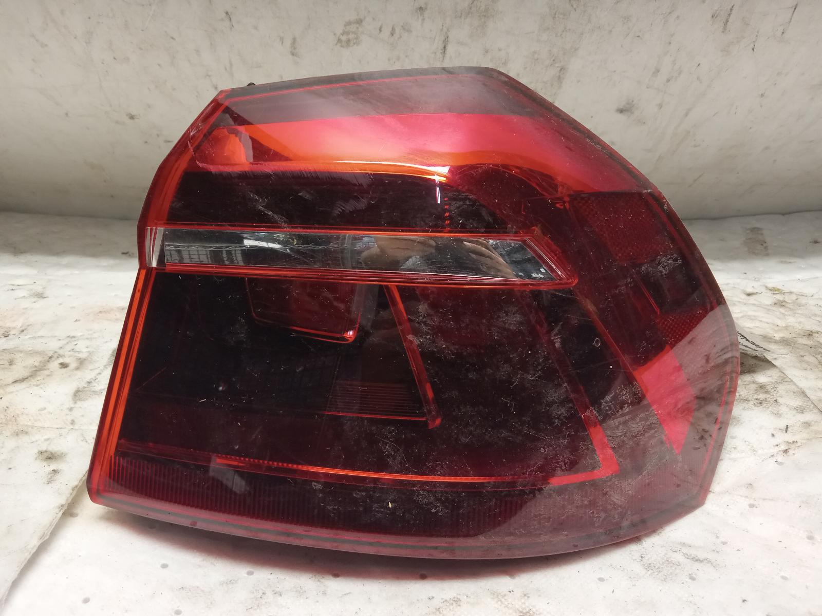 Taillight Assembly for Volkswagen vehicles
