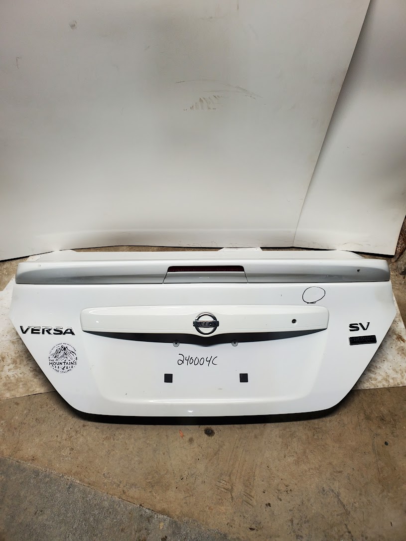 Decklid Tailgate for Nissan vehicles