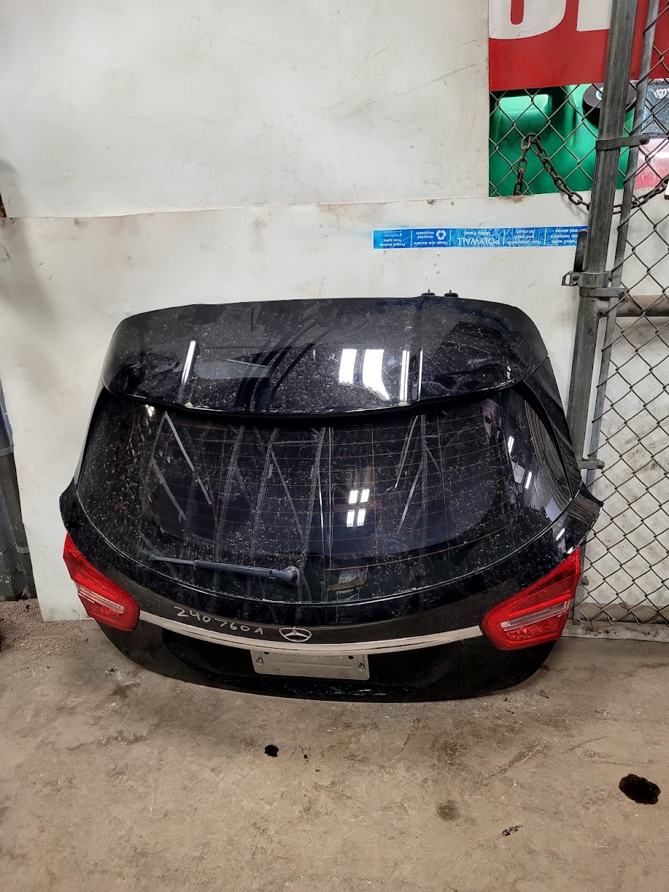 Decklid Tailgate for Mercedes-Benz vehicles