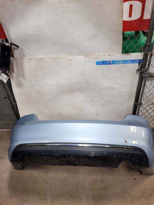 Rear Bumper Assembly for Chrysler vehicles