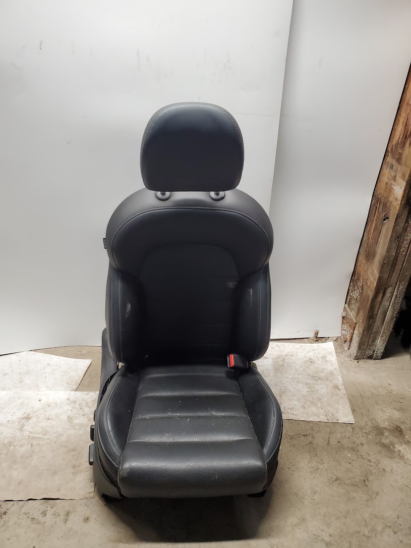 Front Seat for Saab vehicles