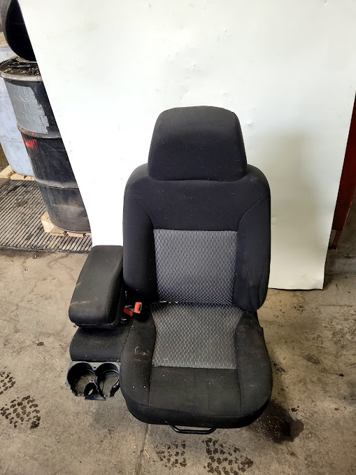 Front Seat for Chevrolet, GMC and Isuzu vehicles