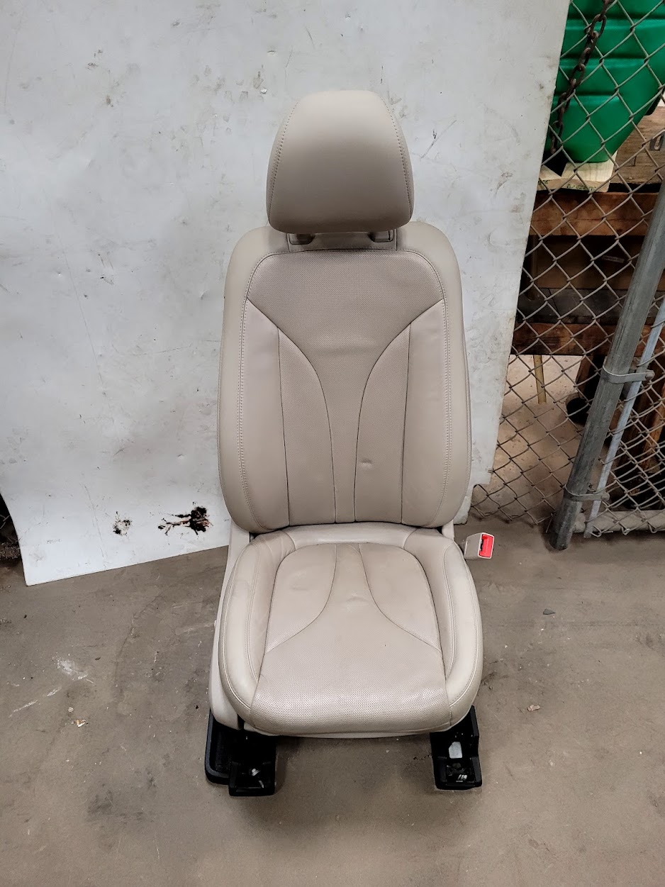 Front Seat for Lincoln vehicles