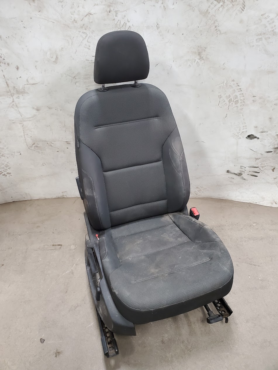 Front Seat for Volkswagen vehicles