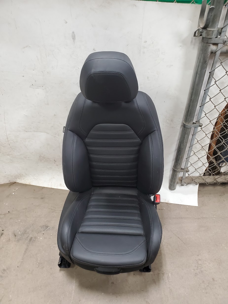 Front Seat for Alfa-Romeo vehicles