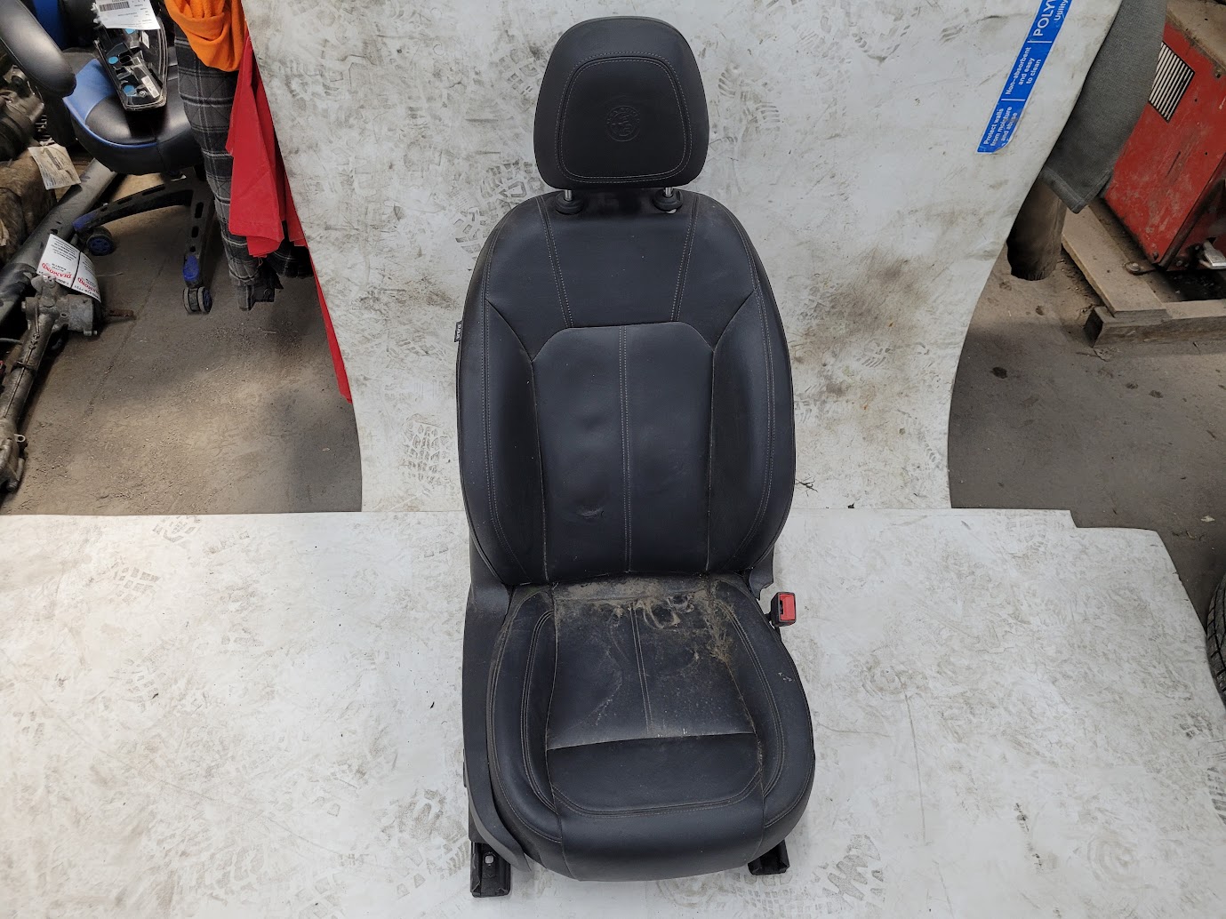 Front Seat for Alfa-Romeo vehicles