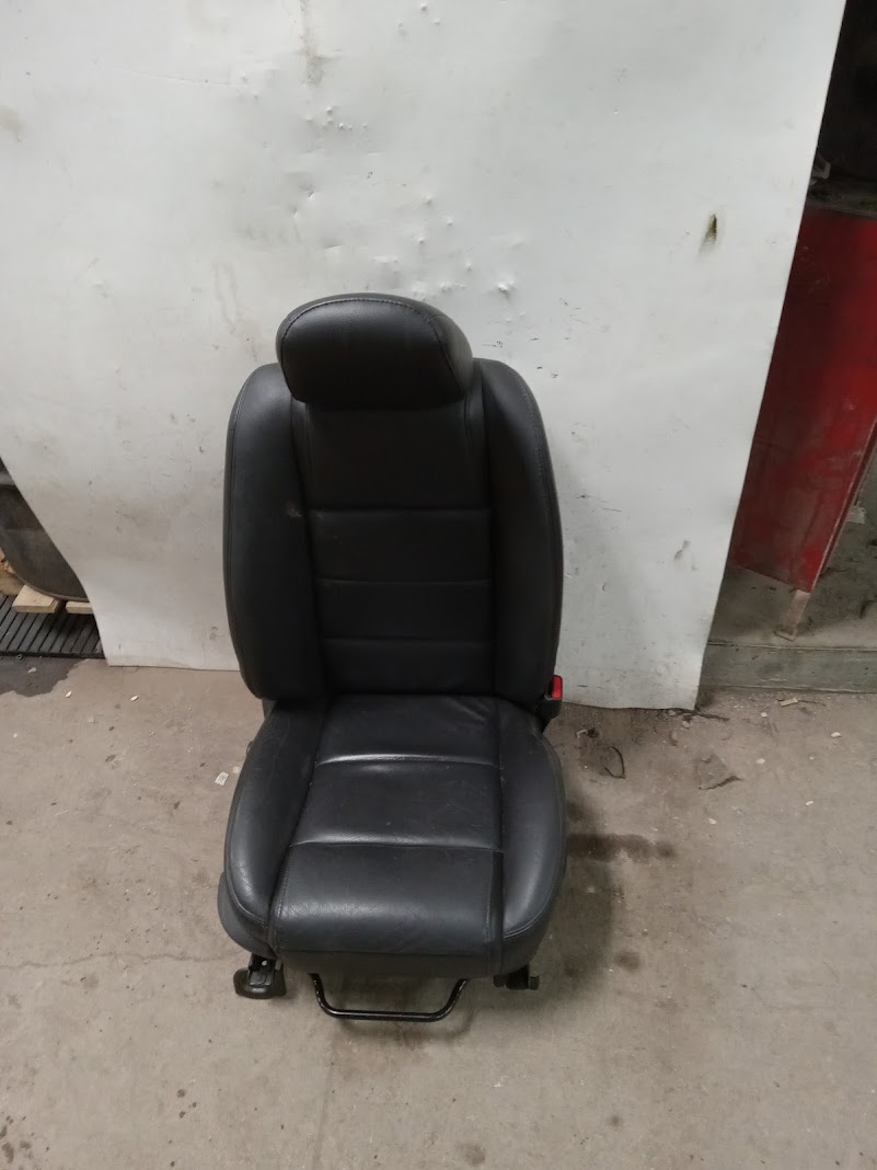 Front Seat for Ford vehicles
