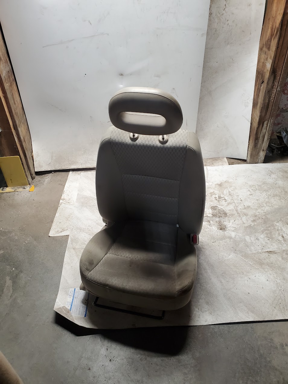 Front Seat for Saturn vehicles