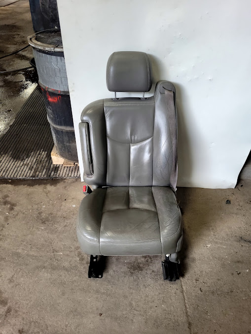 Front Seat for Chevrolet, GMC and Cadillac vehicles