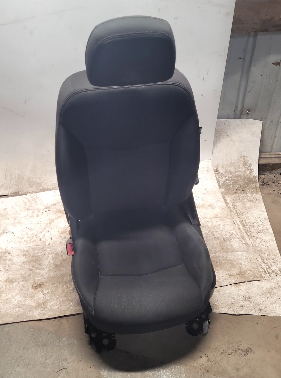 Front Seat for Chrysler and Dodge vehicles