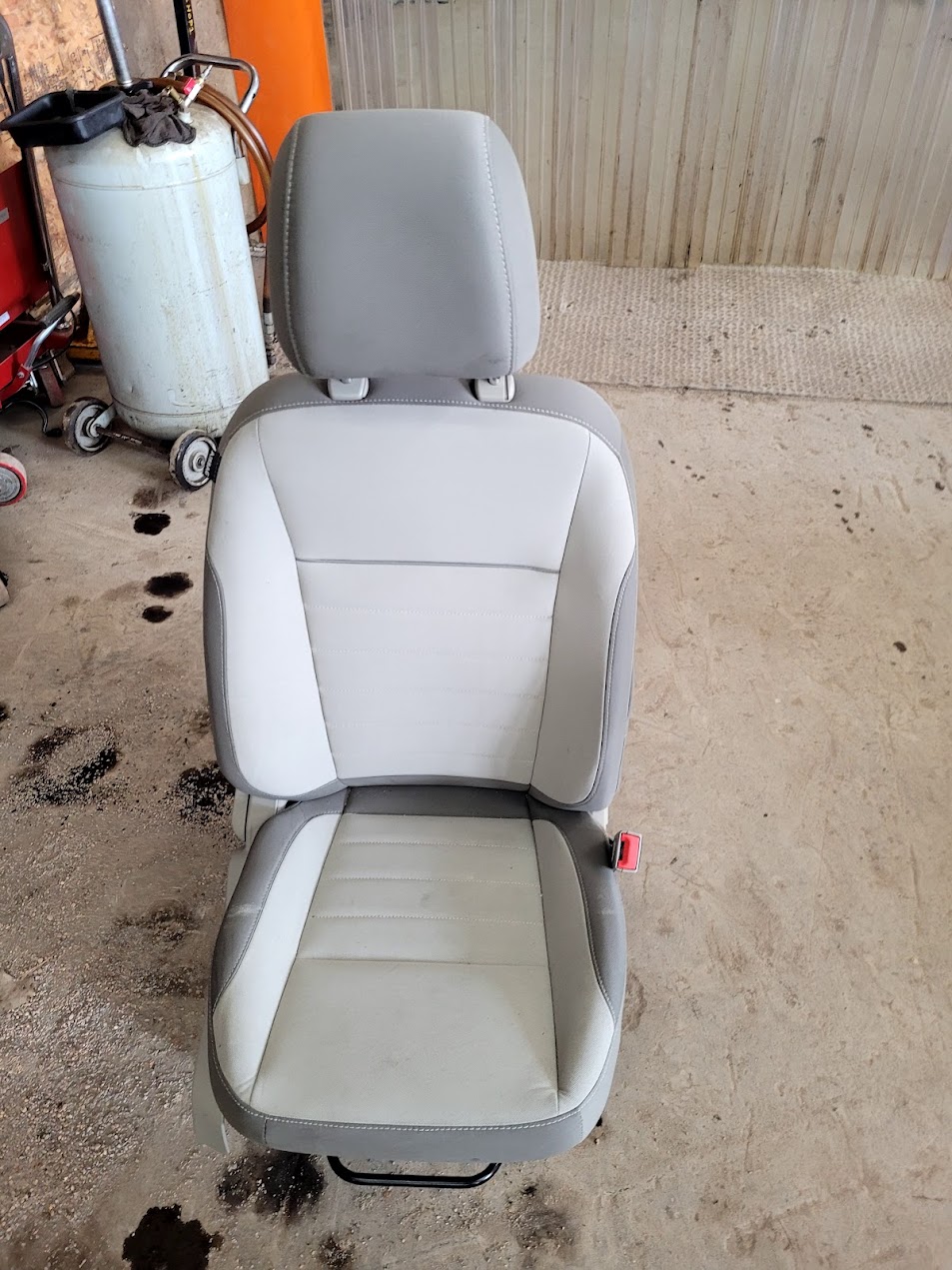 Front Seat for Ford vehicles
