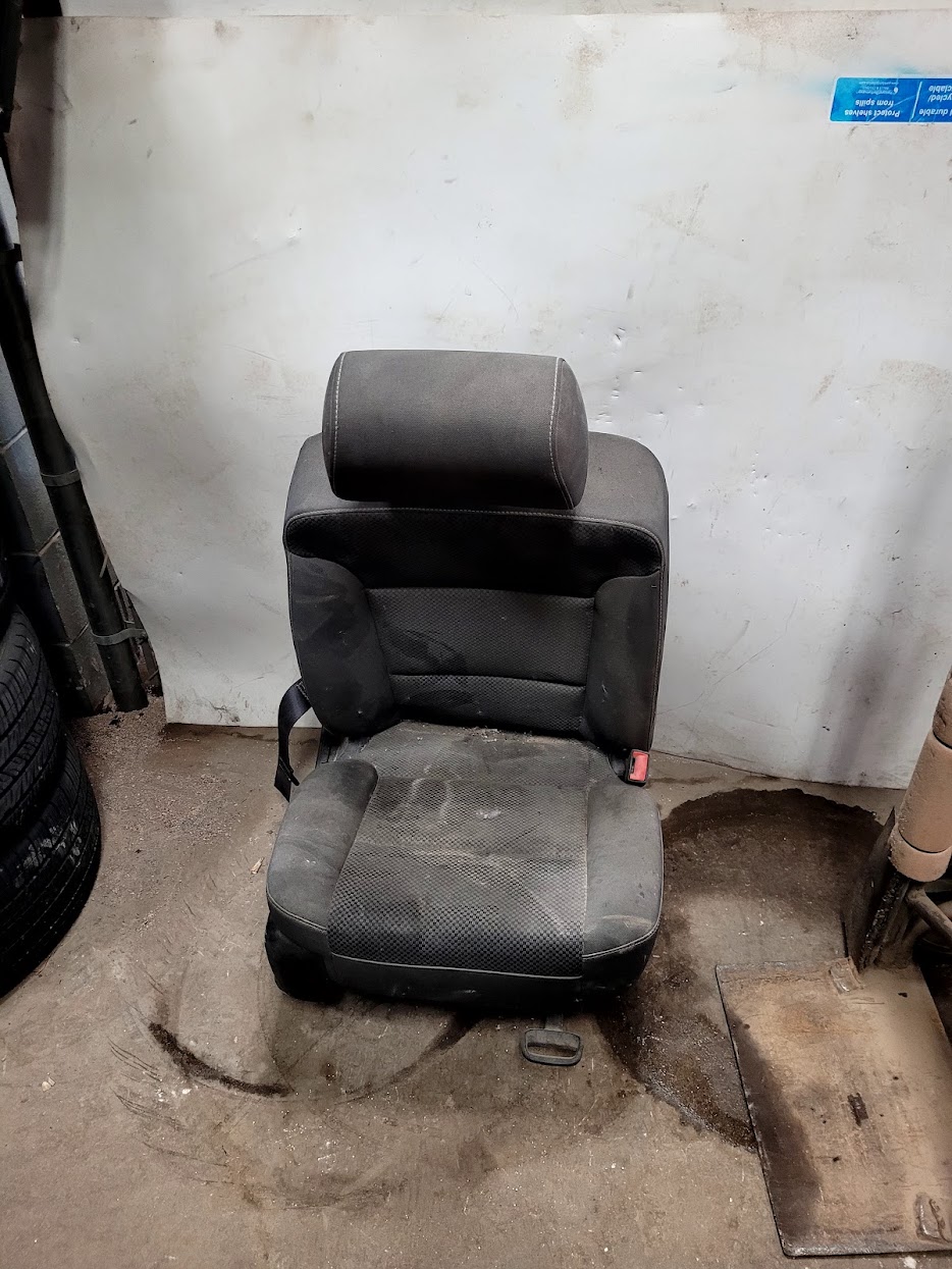 Front Seat for GMC and Chevrolet vehicles
