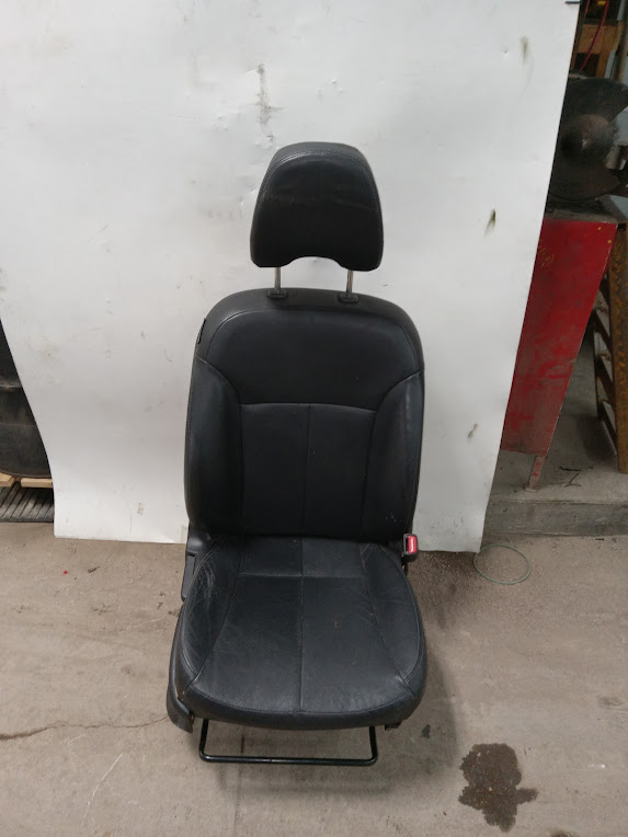 Front Seat for Volkswagen vehicles
