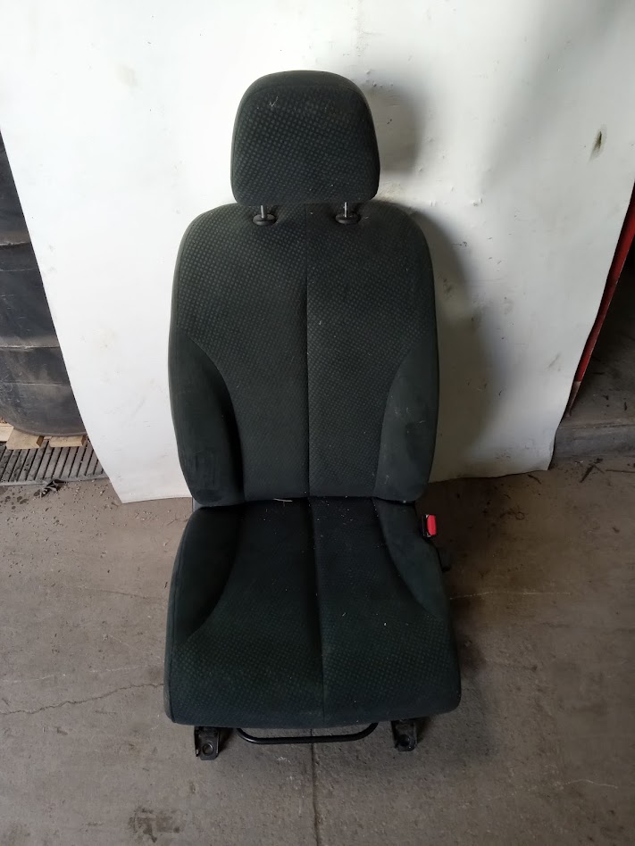 Front Seat for Nissan vehicles