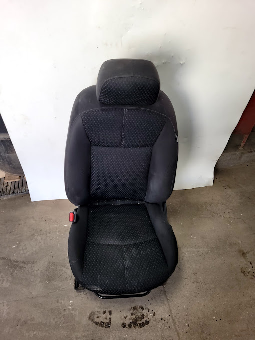 Front Seat for Nissan vehicles