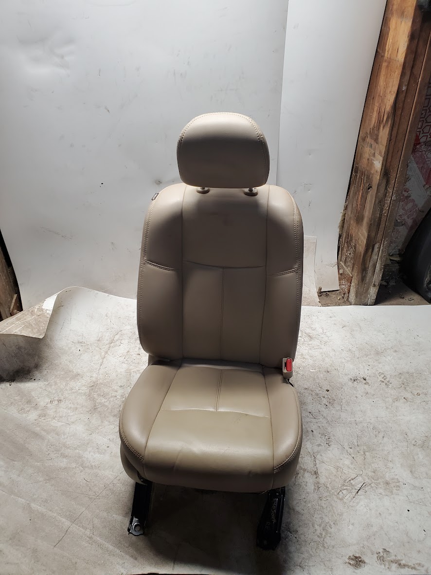 Front Seat for Nissan vehicles
