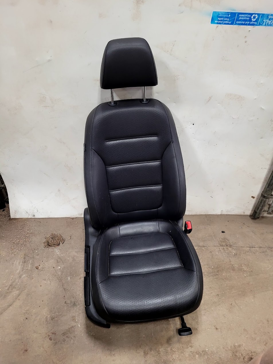 Front Seat for Volkswagen vehicles