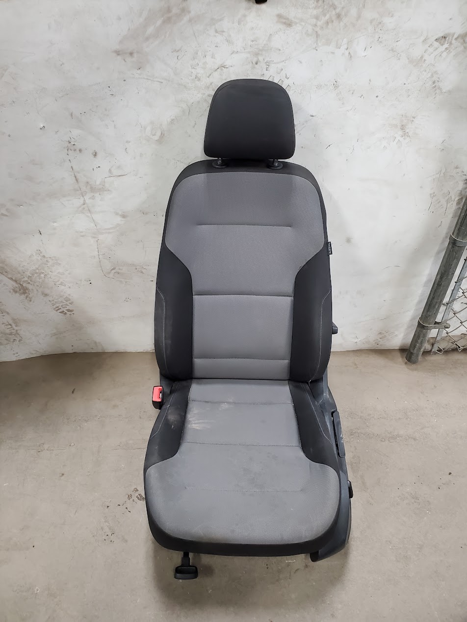Front Seat for Volkswagen vehicles