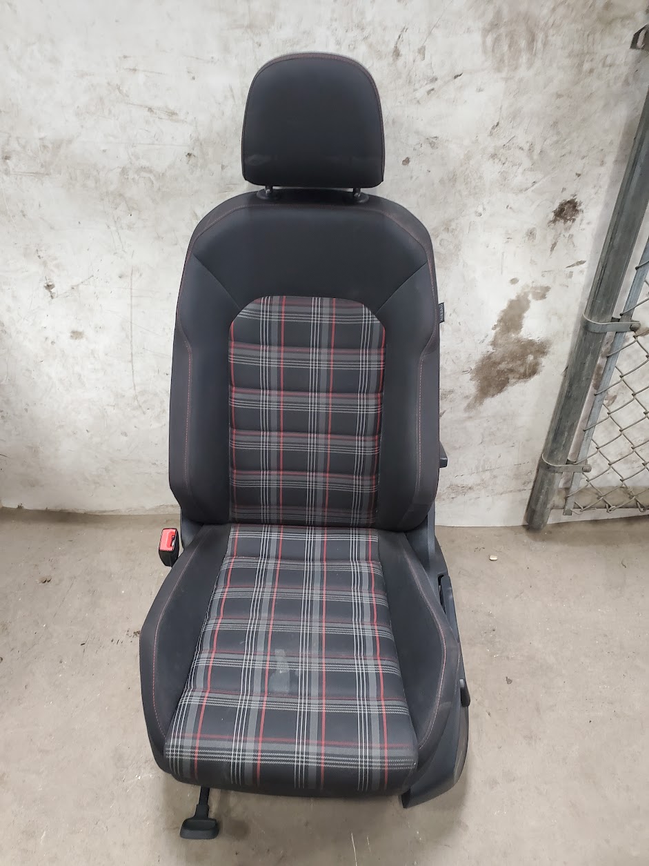 Front Seat for Volkswagen vehicles