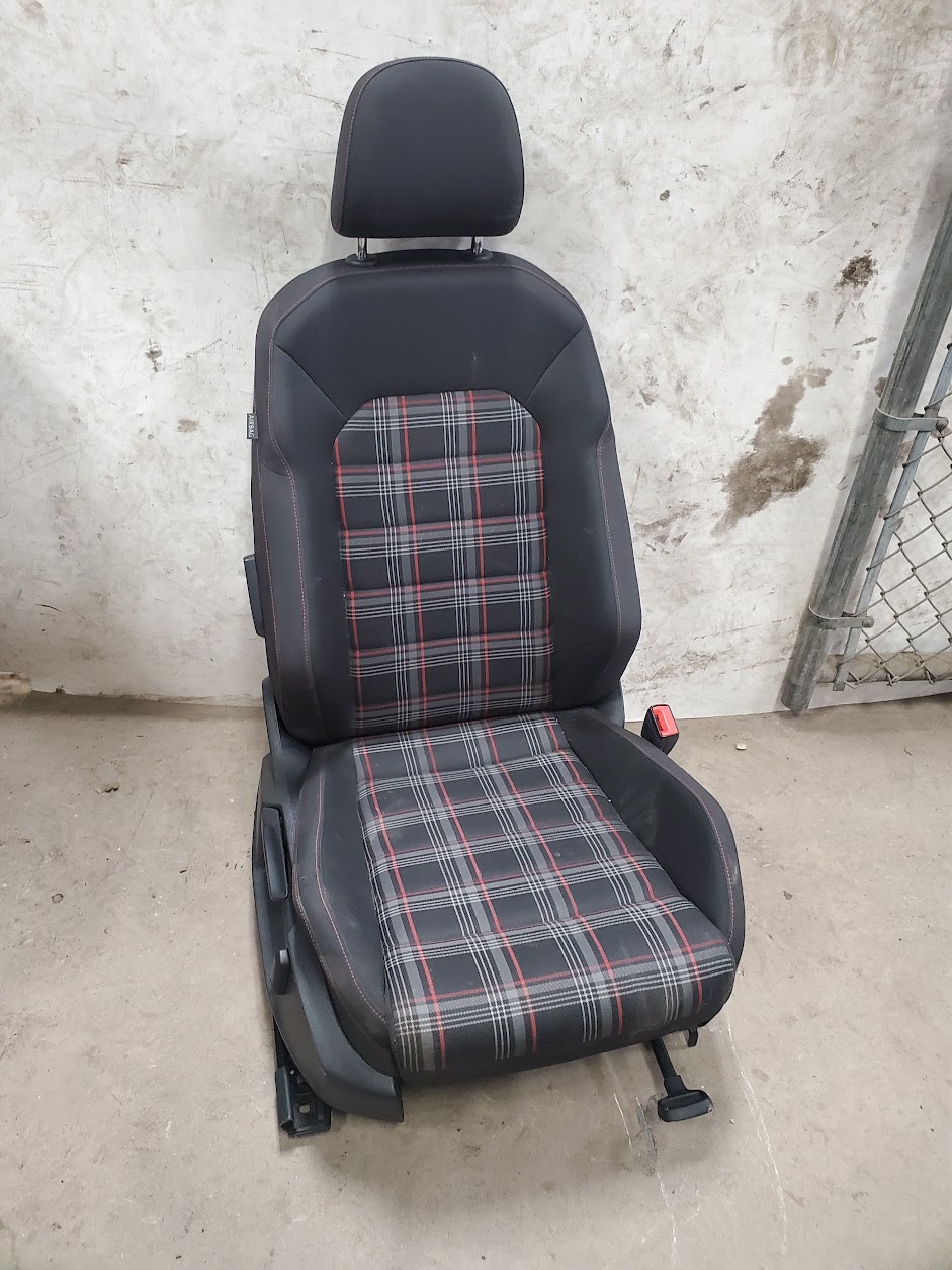 Front Seat for Volkswagen vehicles