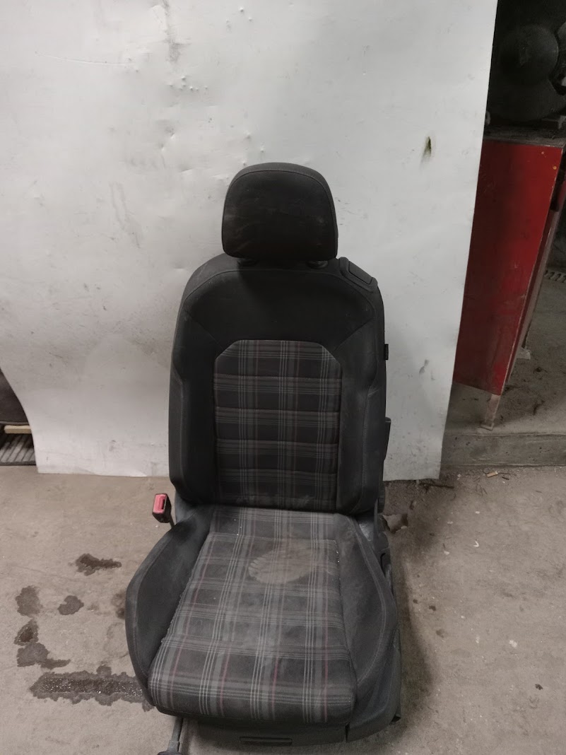 Front Seat for Volkswagen vehicles