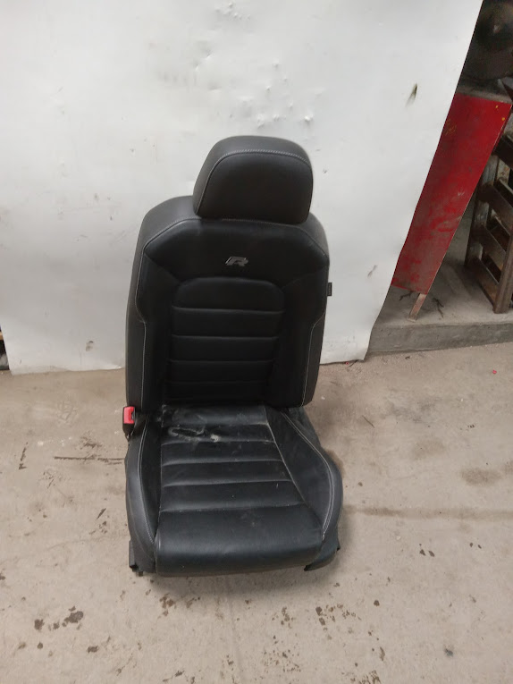 Front Seat for Volkswagen vehicles