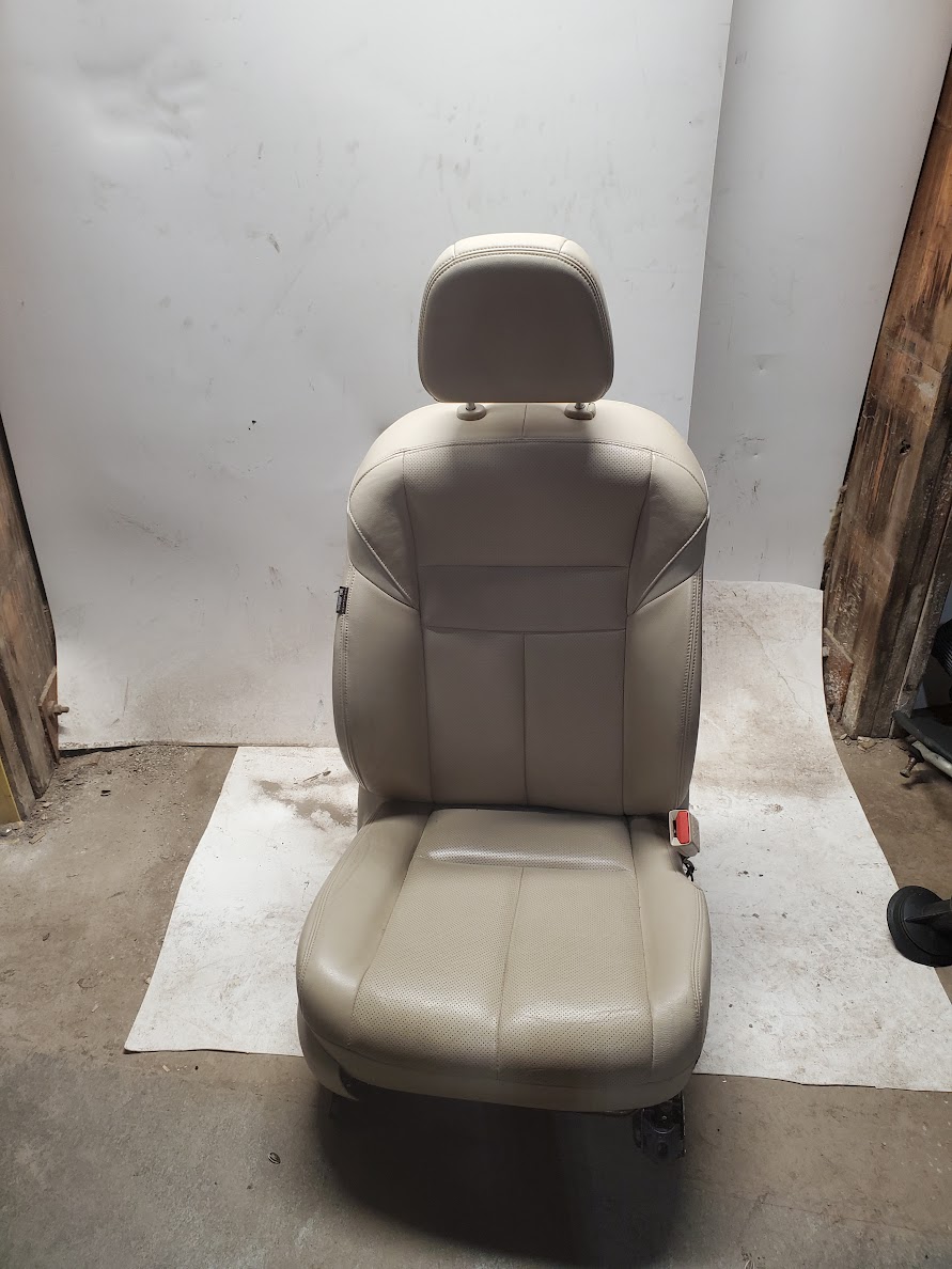 Front Seat for Nissan vehicles