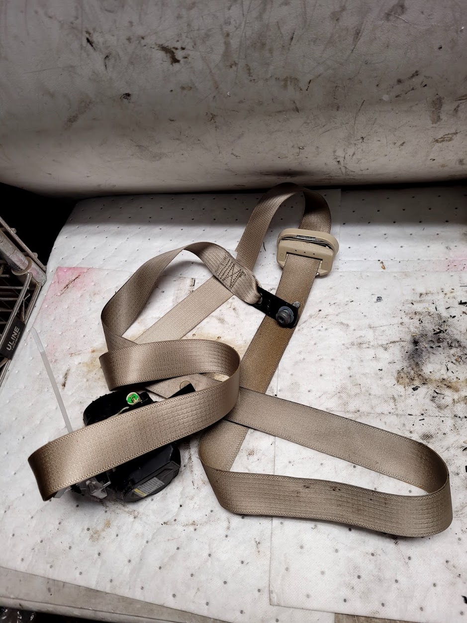 Front Seat Belt for Pontiac vehicles