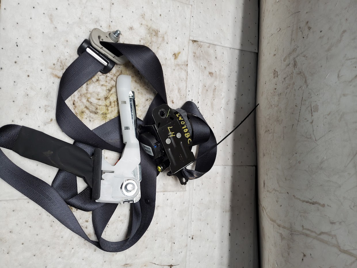 Front Seat Belt for Nissan vehicles