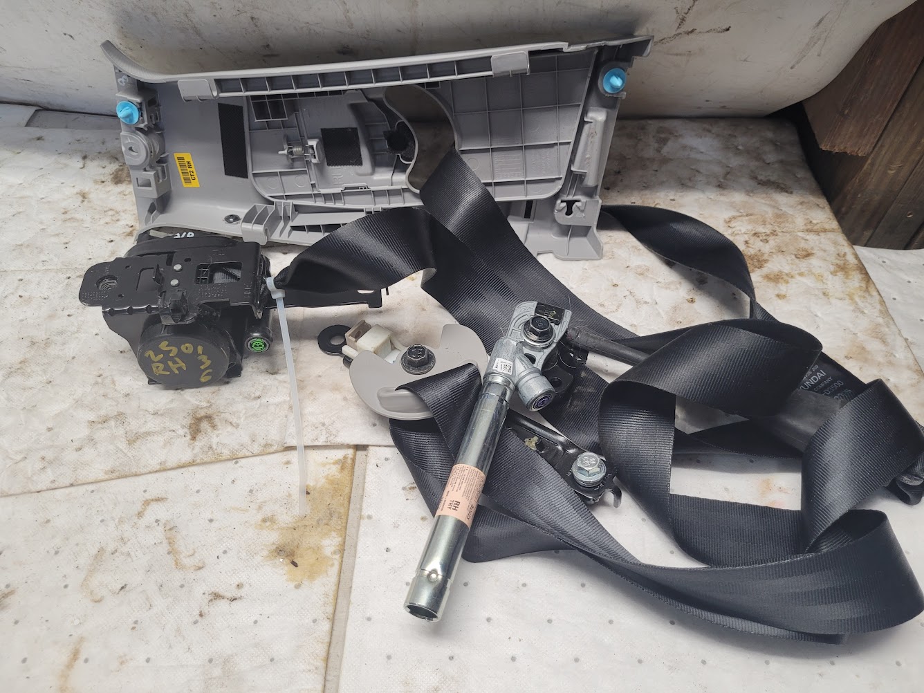 Front Seat Belt for Hyundai vehicles