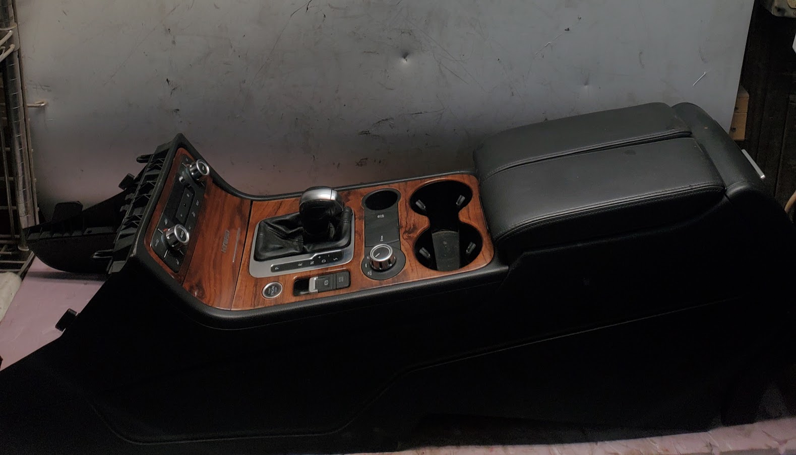 Front Console for Volkswagen vehicles